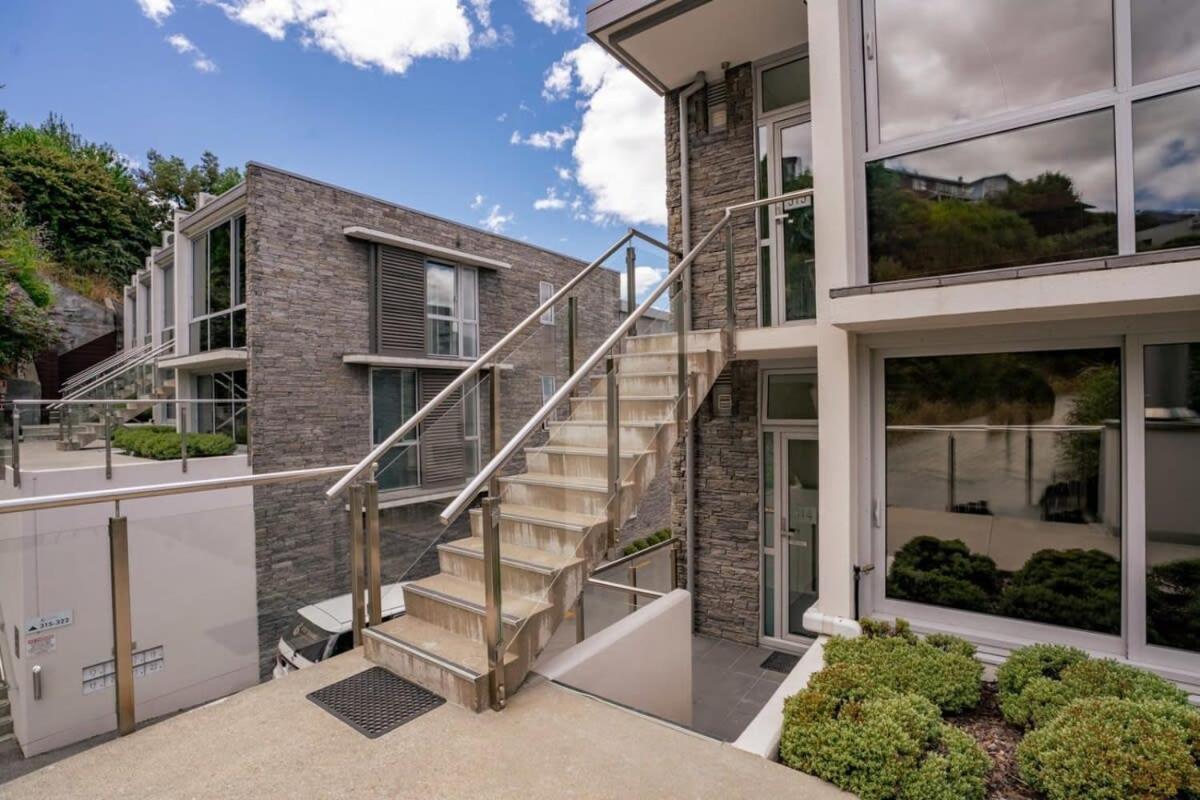 Tranquil Modern Studio Queenstown Bagian luar foto